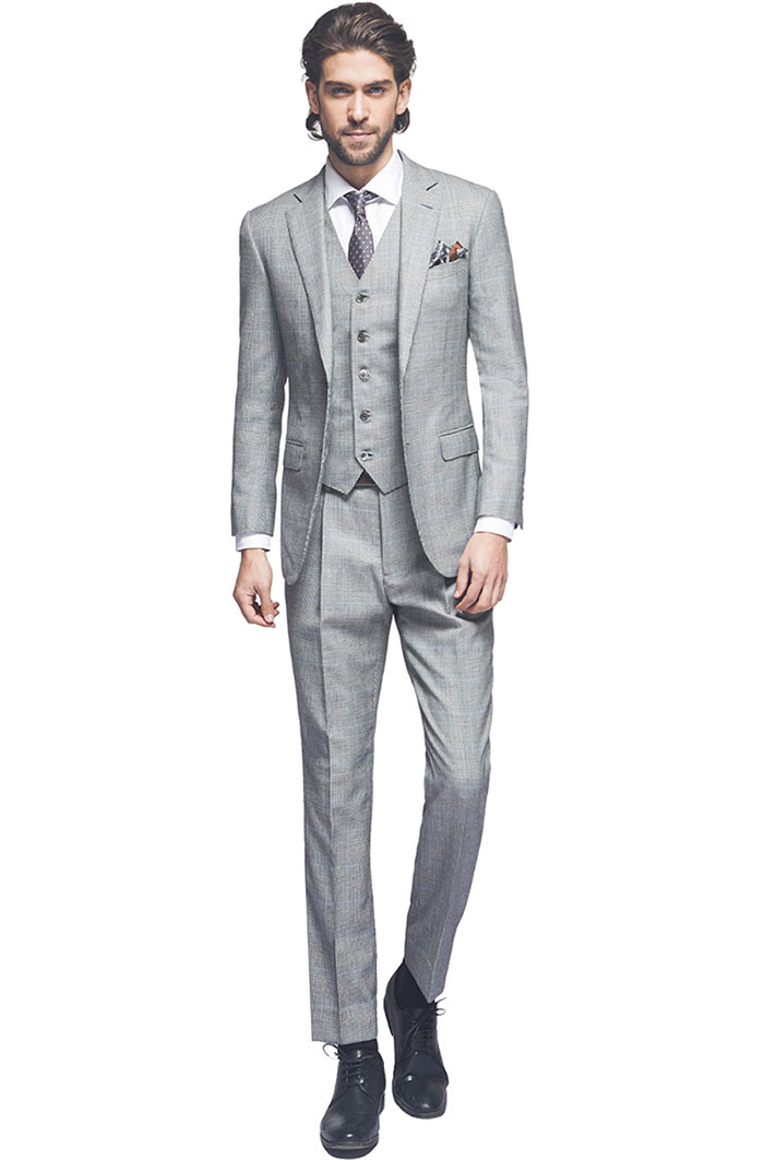 淺灰色時尚格紋套裝