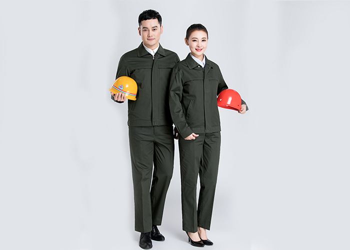 女性工作服制作過程中的注意事項