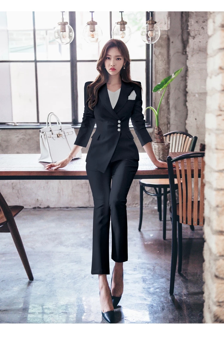 女士西裝定制時都需要注意哪些